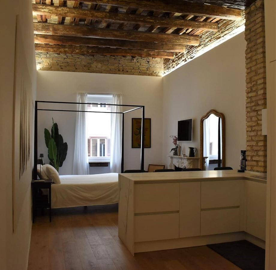 Fontana Luxury Home Рим Экстерьер фото